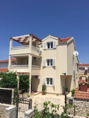 Apartment Vucica Sevid